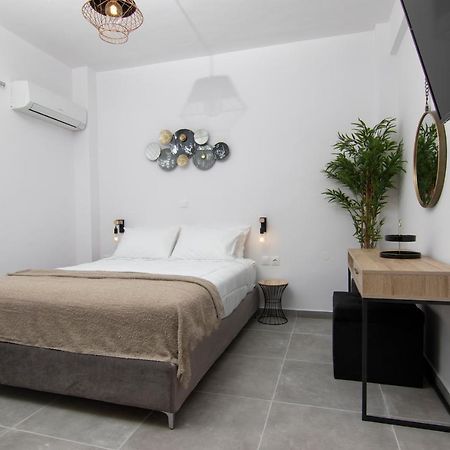 Luxury Apartment In The Center Rhodes City エクステリア 写真