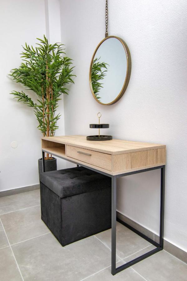 Luxury Apartment In The Center Rhodes City エクステリア 写真