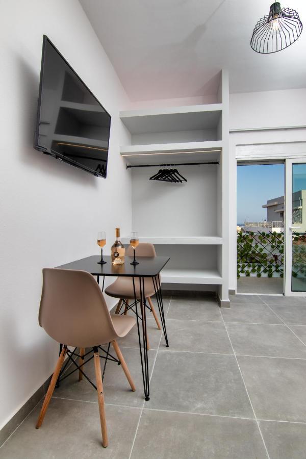 Luxury Apartment In The Center Rhodes City エクステリア 写真